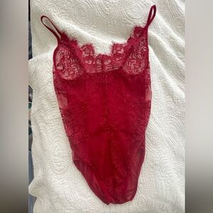 Cranberry eyelash lace red With Love Lilly bodysuit NWOT